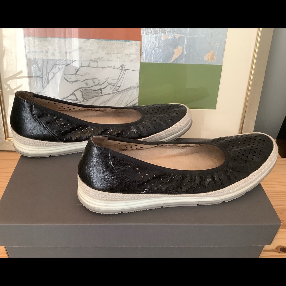 VANELi Quartz Perforated Espadrille Flat